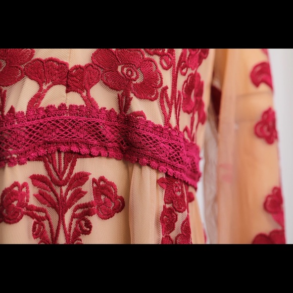 Las Palmas Overlay Crochet Maxi Dress - Picture 8 of 10